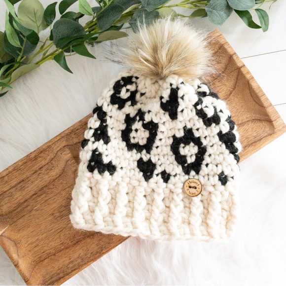 6-12 Months, Ivory/Cream, Crochet Leopard Hat, Faux Fur pompom, Toque, Wi… - Picture 1 of 6